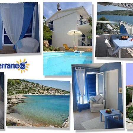 Apartments Mediterraneo Каприе Екстериор снимка