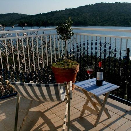 Apartments Mediterraneo Каприе Екстериор снимка