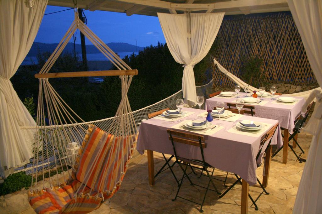 Apartments Mediterraneo Каприе Екстериор снимка