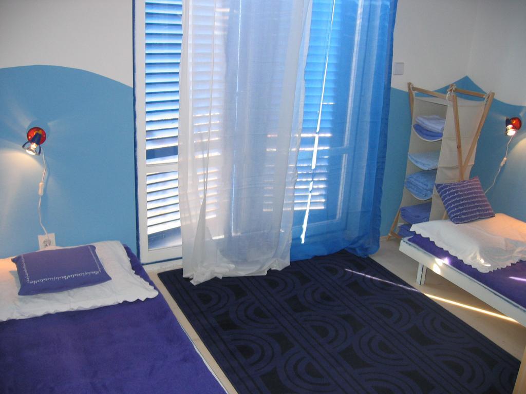 Apartments Mediterraneo Каприе Екстериор снимка