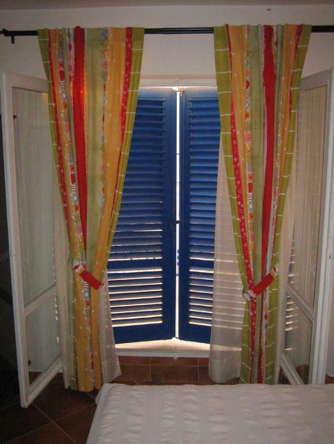 Apartments Mediterraneo Каприе Екстериор снимка