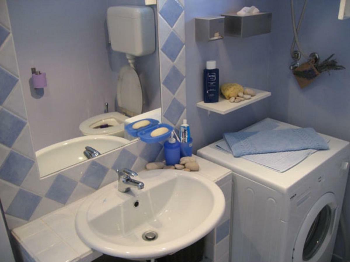 Apartments Mediterraneo Каприе Екстериор снимка