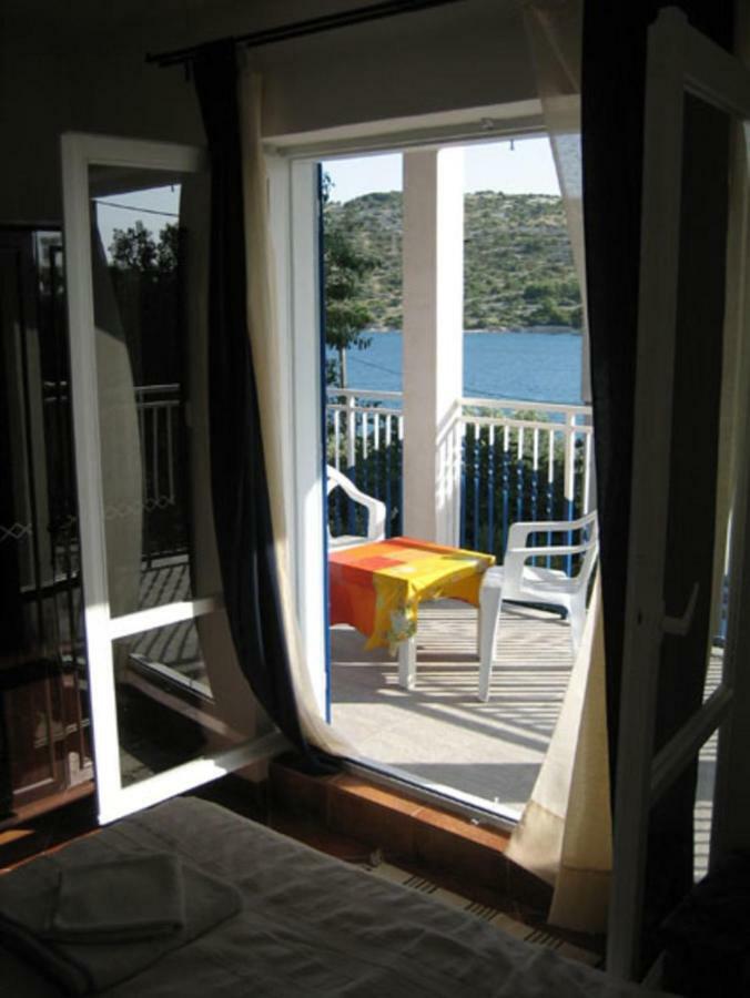 Apartments Mediterraneo Каприе Екстериор снимка